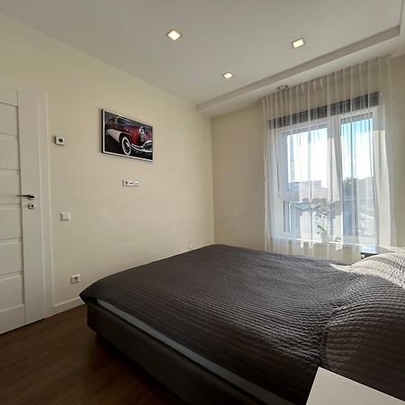 Your Home - Spacious Apartment In City Center, With Balcony & Self Check-In VNO Exterior photo