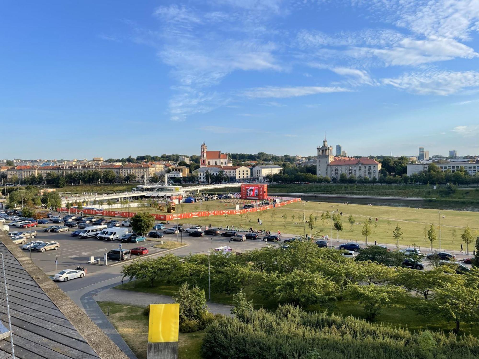 Your Home - Spacious Apartment In City Center, With Balcony & Self Check-In VNO Exterior photo
