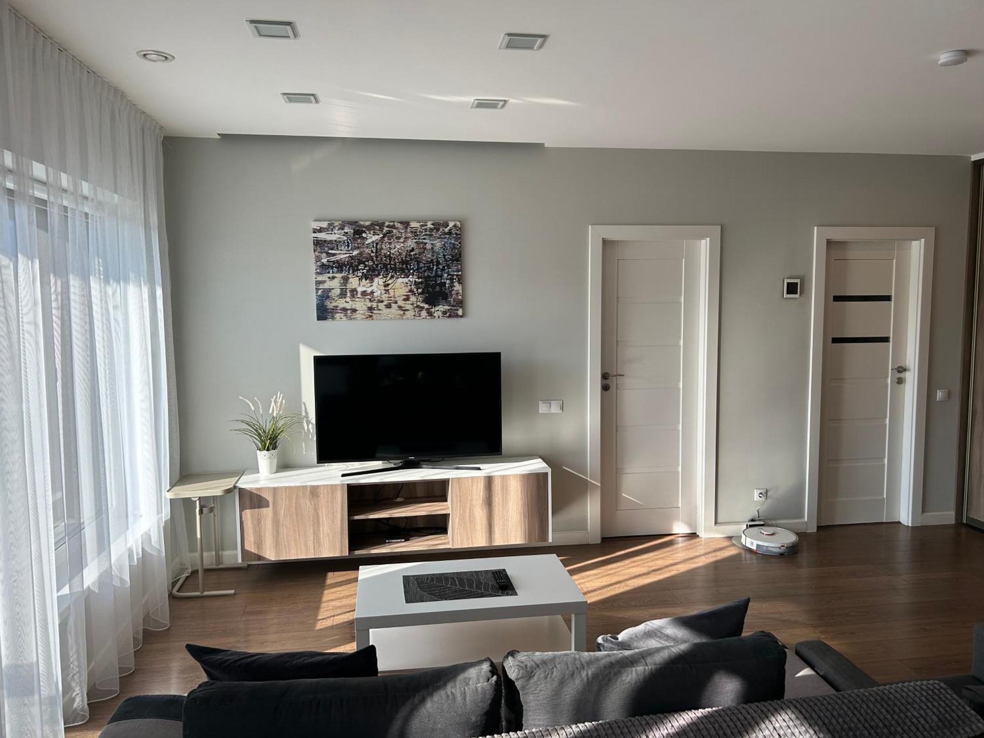 Your Home - Spacious Apartment In City Center, With Balcony & Self Check-In VNO Exterior photo
